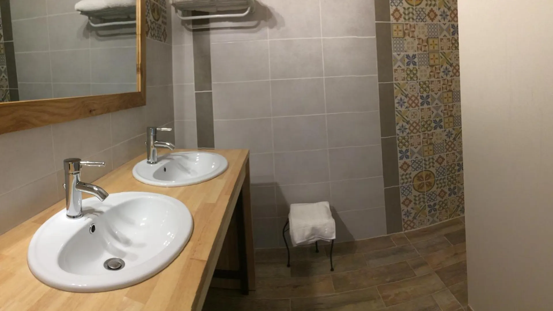 Mas Auroma Bed & Breakfast Murs  France
