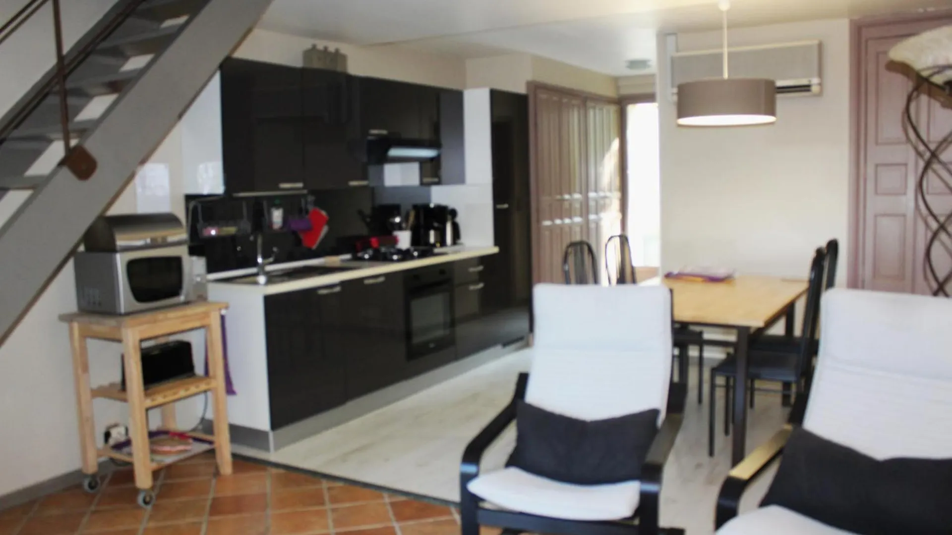 Mas Auroma Bed & Breakfast Murs