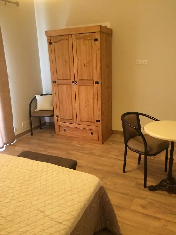 Mas Auroma Bed & Breakfast Murs