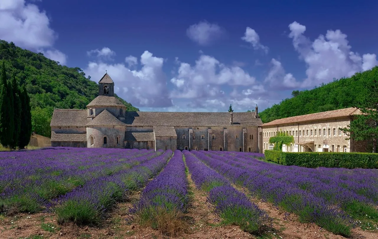 Mas Auroma Bed & Breakfast Murs