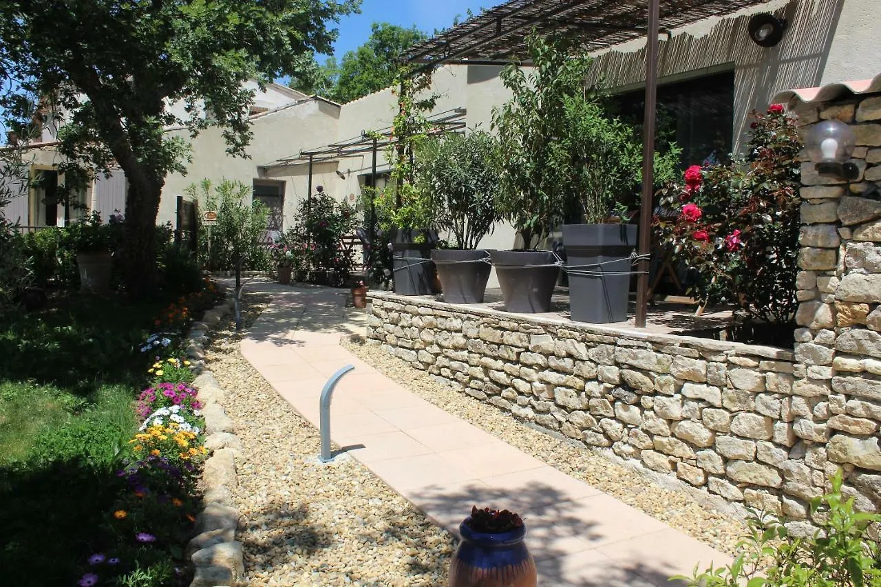 Mas Auroma Bed & Breakfast Murs