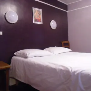 De Lille Louvre Hotel Paris